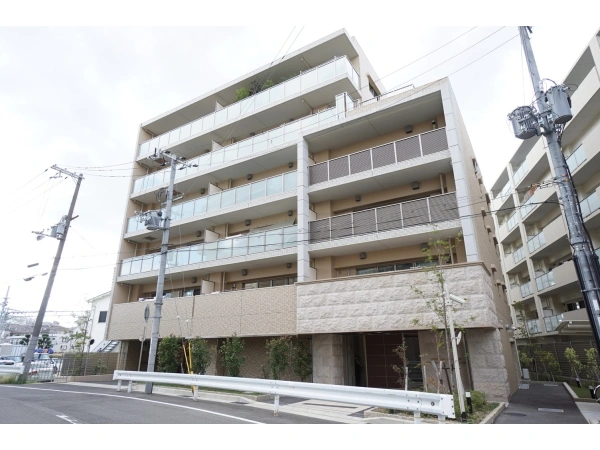 プレサンスロジェ西宮北口