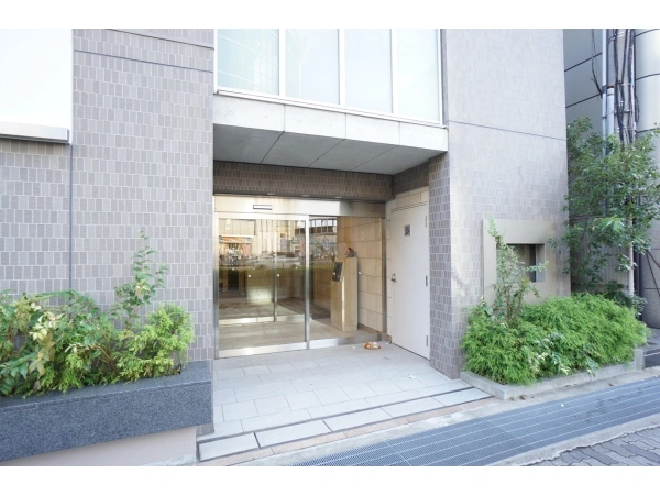 エヌヴィ西宮駅前