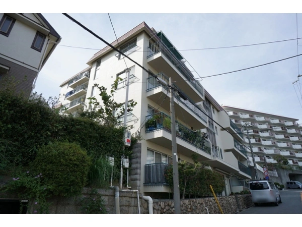 東山ハイツ