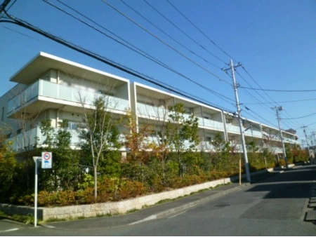 グランドメゾン日野万願寺