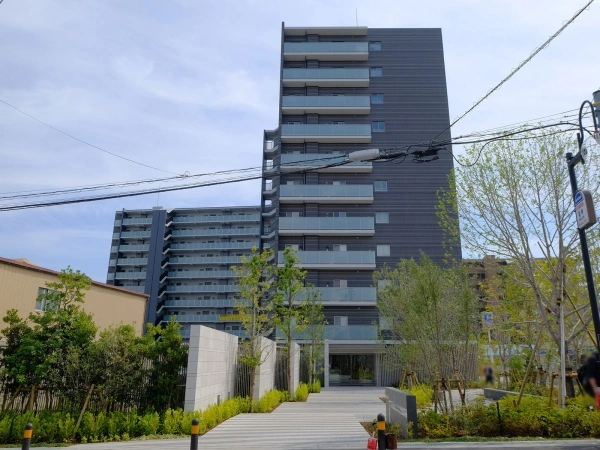 ウエリス相川駅前