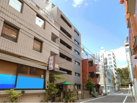 ヌフエタージュ