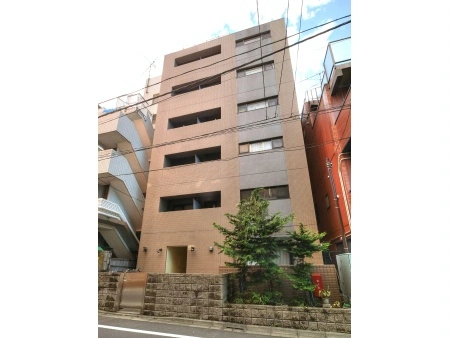 ヌフエタージュ