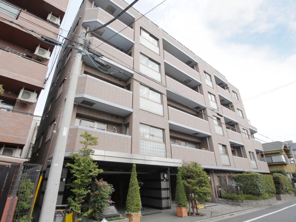 グランベルク馬事公苑