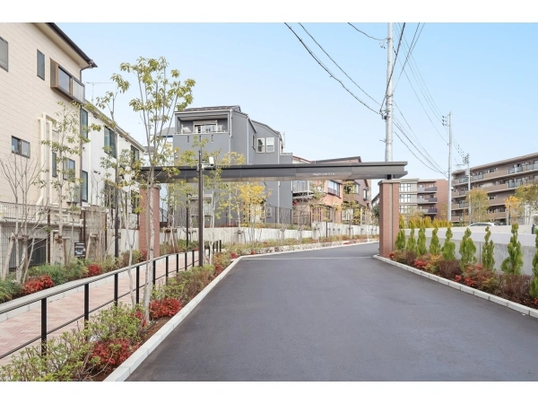 メイツ新川崎 