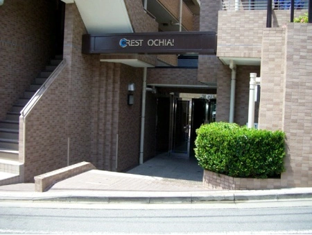 クレスト落合