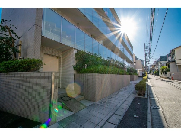 クオリア新宿余丁町