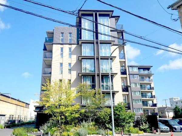 ヴェレーナ横浜戸塚グランラルジュ