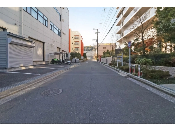 レアシス横濱鴨居