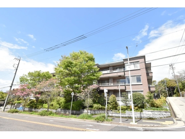 グランドメゾン東明町