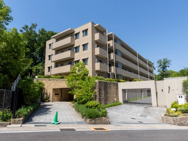 プレシアスコート東山元町