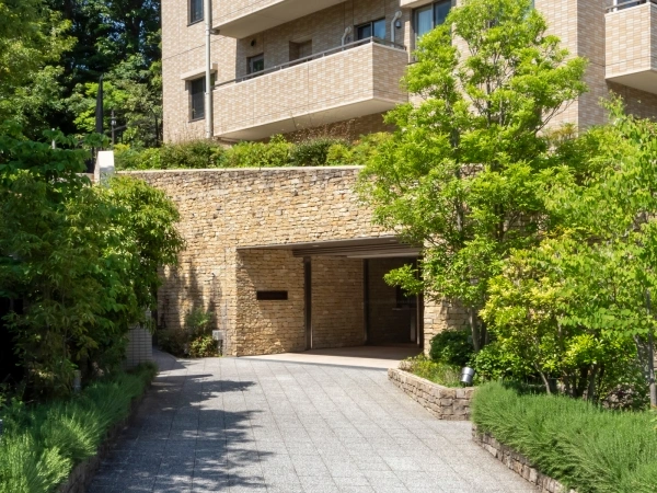プレシアスコート東山元町