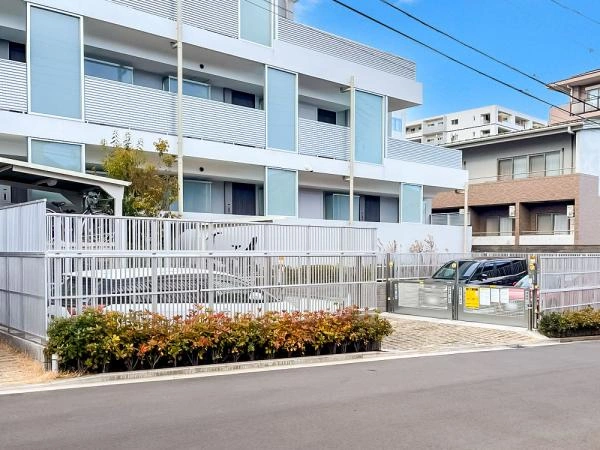 バースシティ・ザ・マーク港北センター南