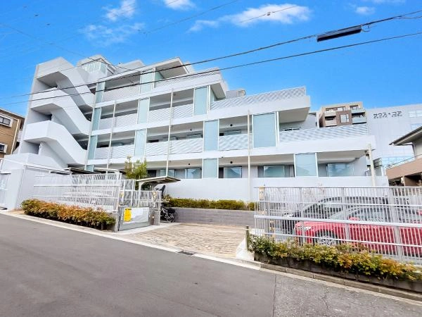 バースシティ・ザ・マーク港北センター南