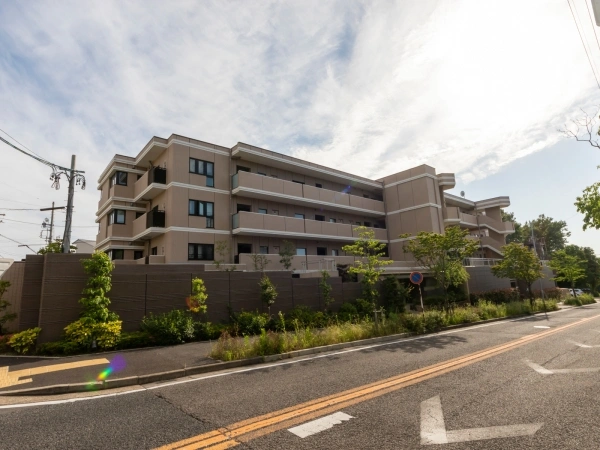 プレミスト東山東明町