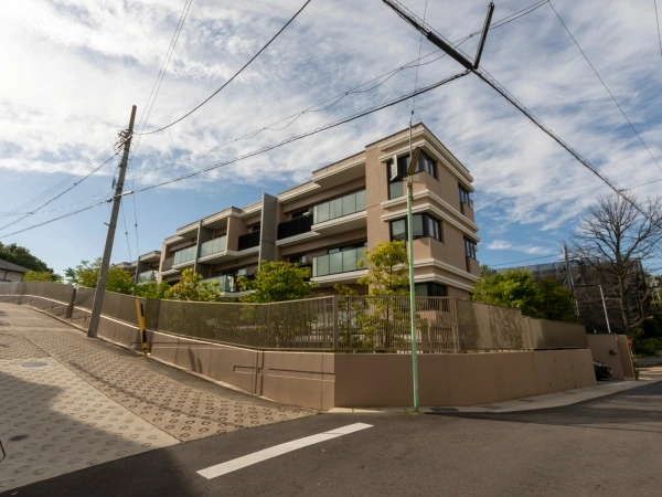 プレミスト東山東明町