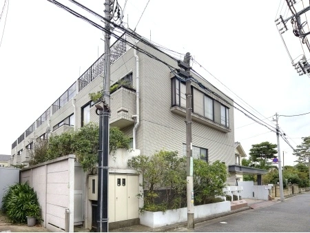 グローイングコート成城学園