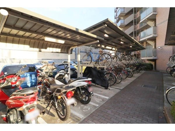 ペルル谷津干潟 駐輪場・バイク置場