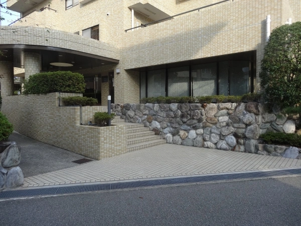 ロイヤルシャトー松並町