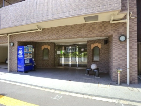 ゼファー北千住　壱番館