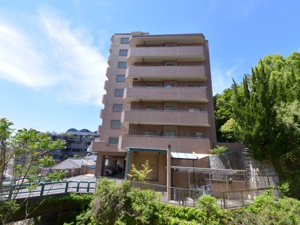 ファミール諏訪山ベアジュール