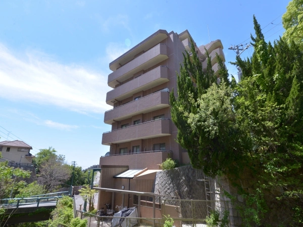 ファミール諏訪山ベアジュール