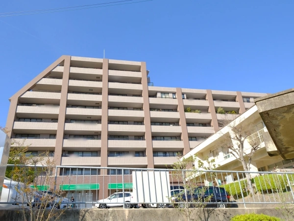 ジオ新千里北町