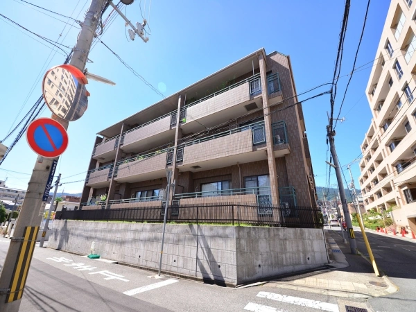 ファミールグラン御影ウィズ