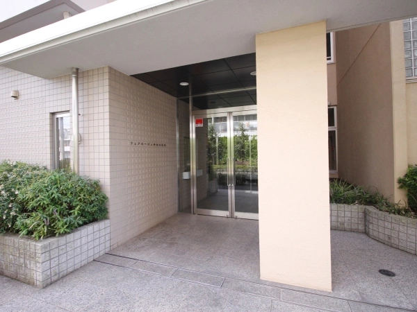 フェアロージュ世田谷弦巻