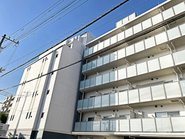 べリスタ下高井戸駅前