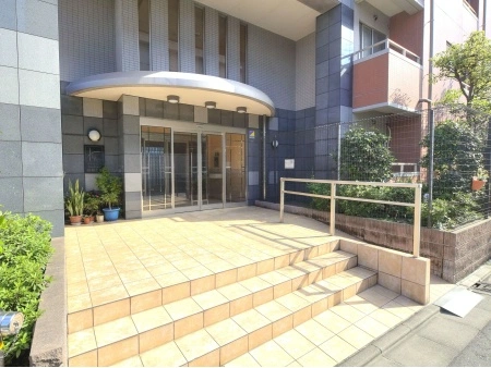 ライフレビューステーションフロント川崎大師