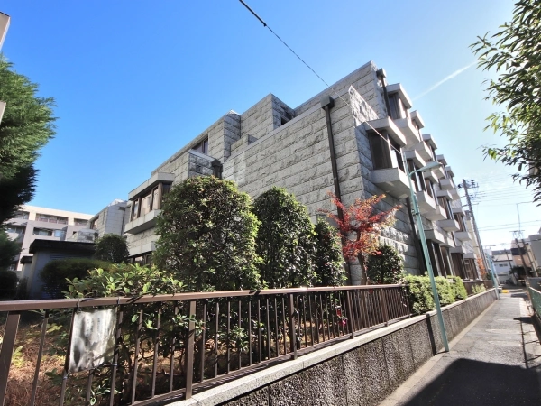 ロワヴェール学芸大学