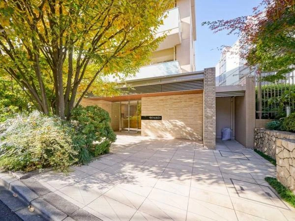 グランスイート高田馬場諏訪の杜