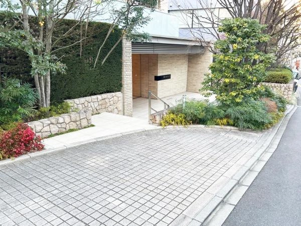 グランスイート高田馬場諏訪の杜