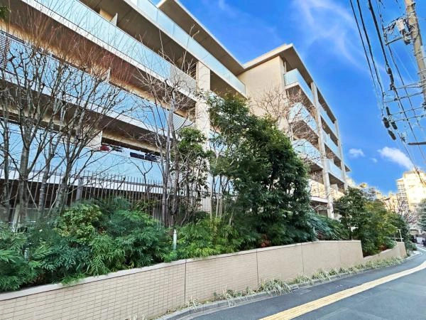 グランスイート高田馬場諏訪の杜