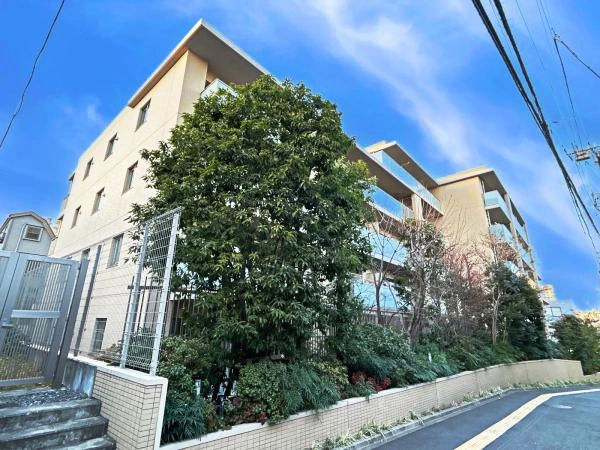 グランスイート高田馬場諏訪の杜