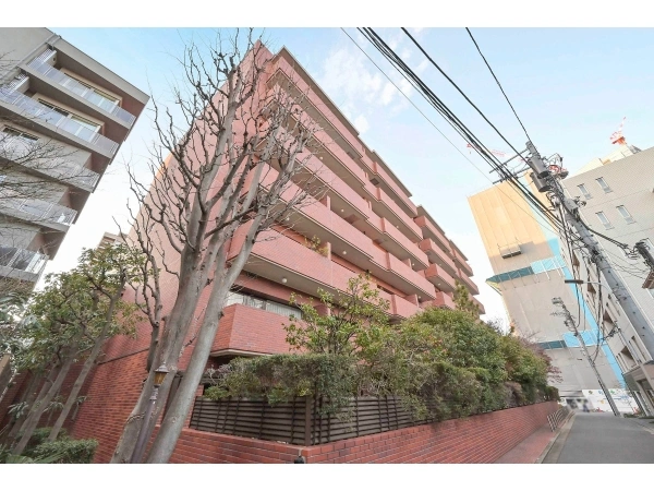 麻布永坂ハウス
