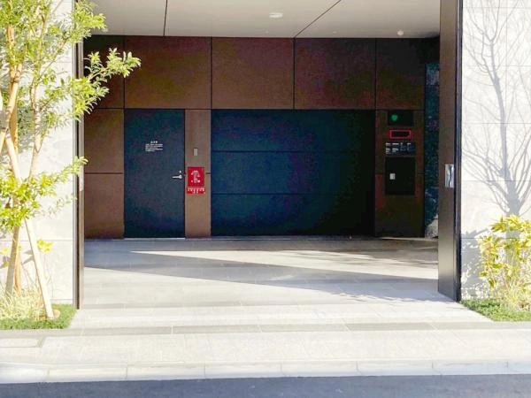 アトラス麻布台 駐車場入口