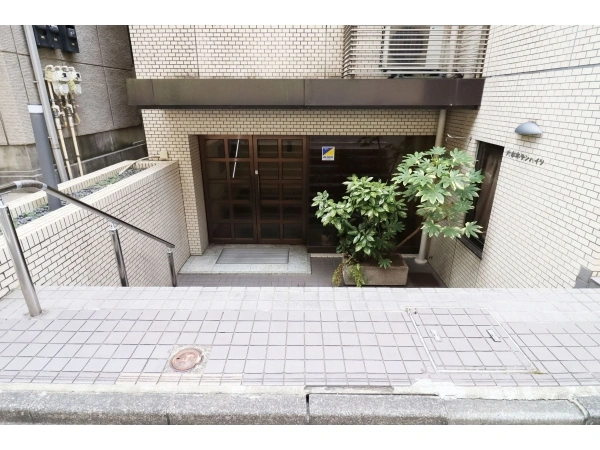 六本木サンハイツ