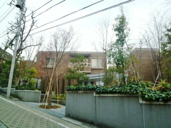 グランスイート岡本