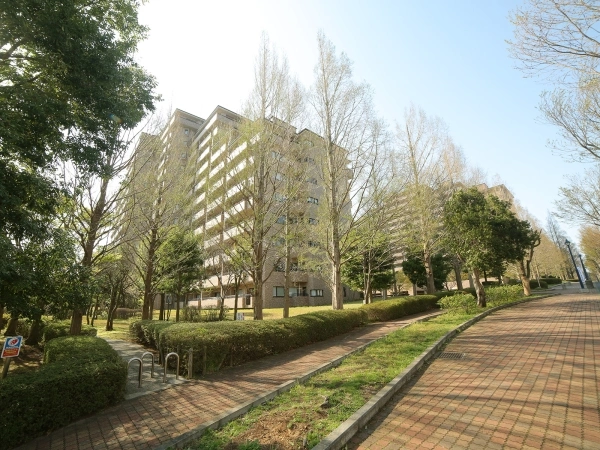 サンステージ緑園都市東の街