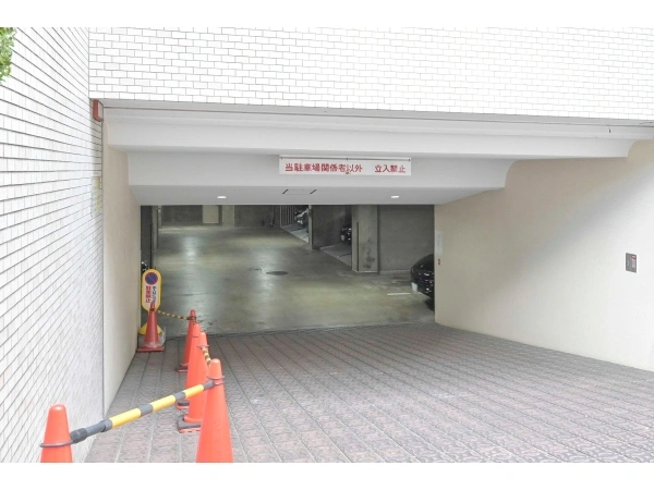 プラザ麻布