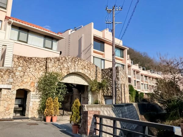 ティアラ・ガーデンシティ セントコート