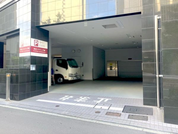 プライア渋谷 駐車場入口