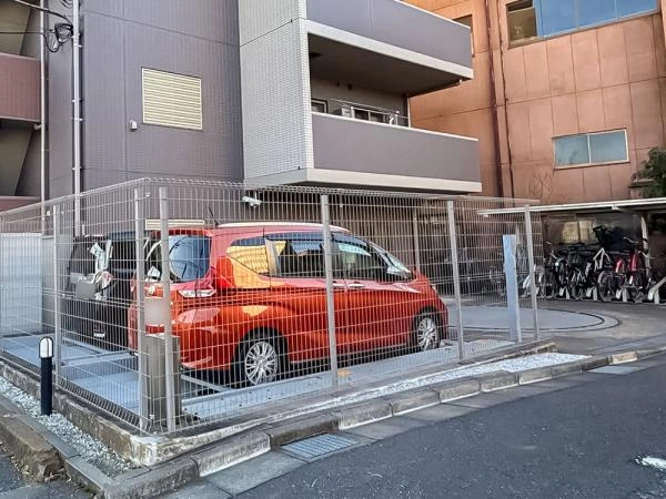 パテラスクエア昭島 駐車場・駐輪場