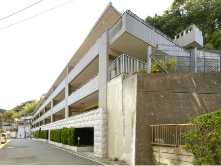 サザン披露山