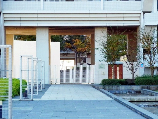 東京サーハウス