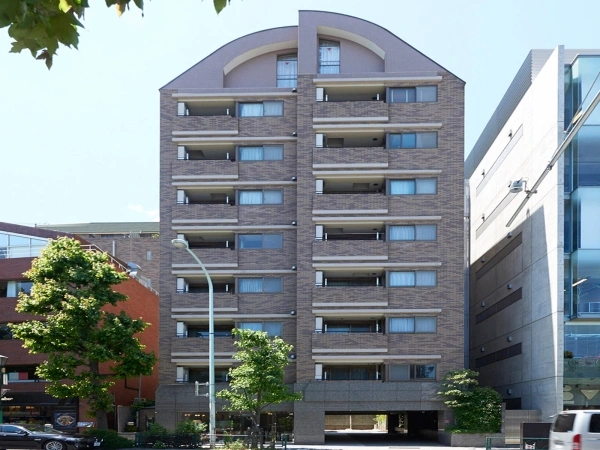 ファミールグラン神宮外苑前
