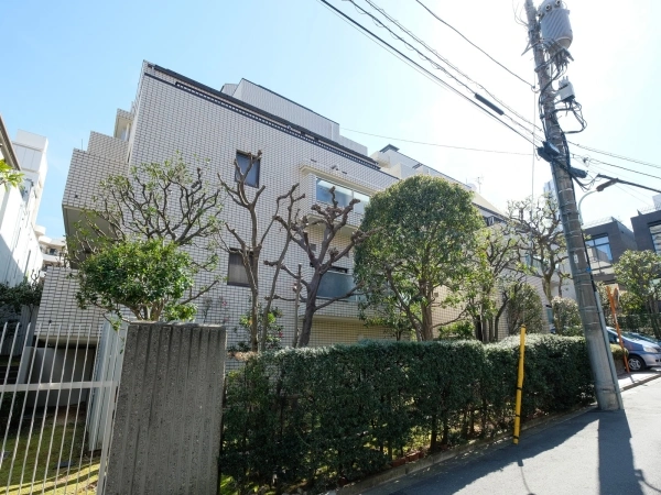 赤坂新坂ハウス