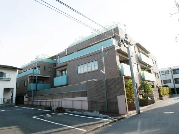 ファミールグラン神宮前